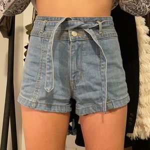 Pacsun. Tie Jean shorts